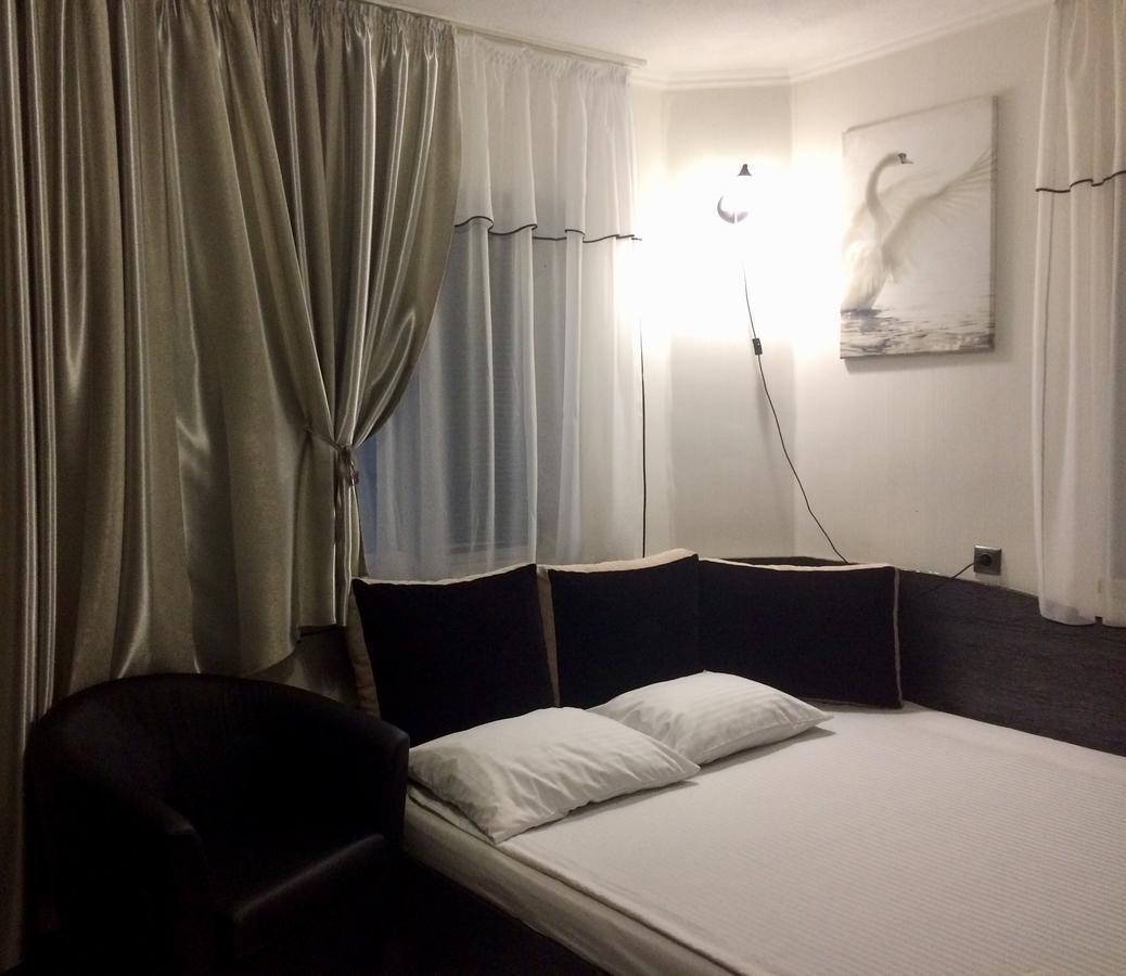 Maiami Hotel Nikopol' Ngoại thất bức ảnh