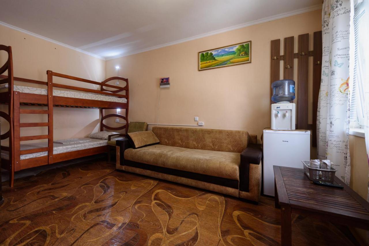 Maiami Hotel Nikopol' Ngoại thất bức ảnh