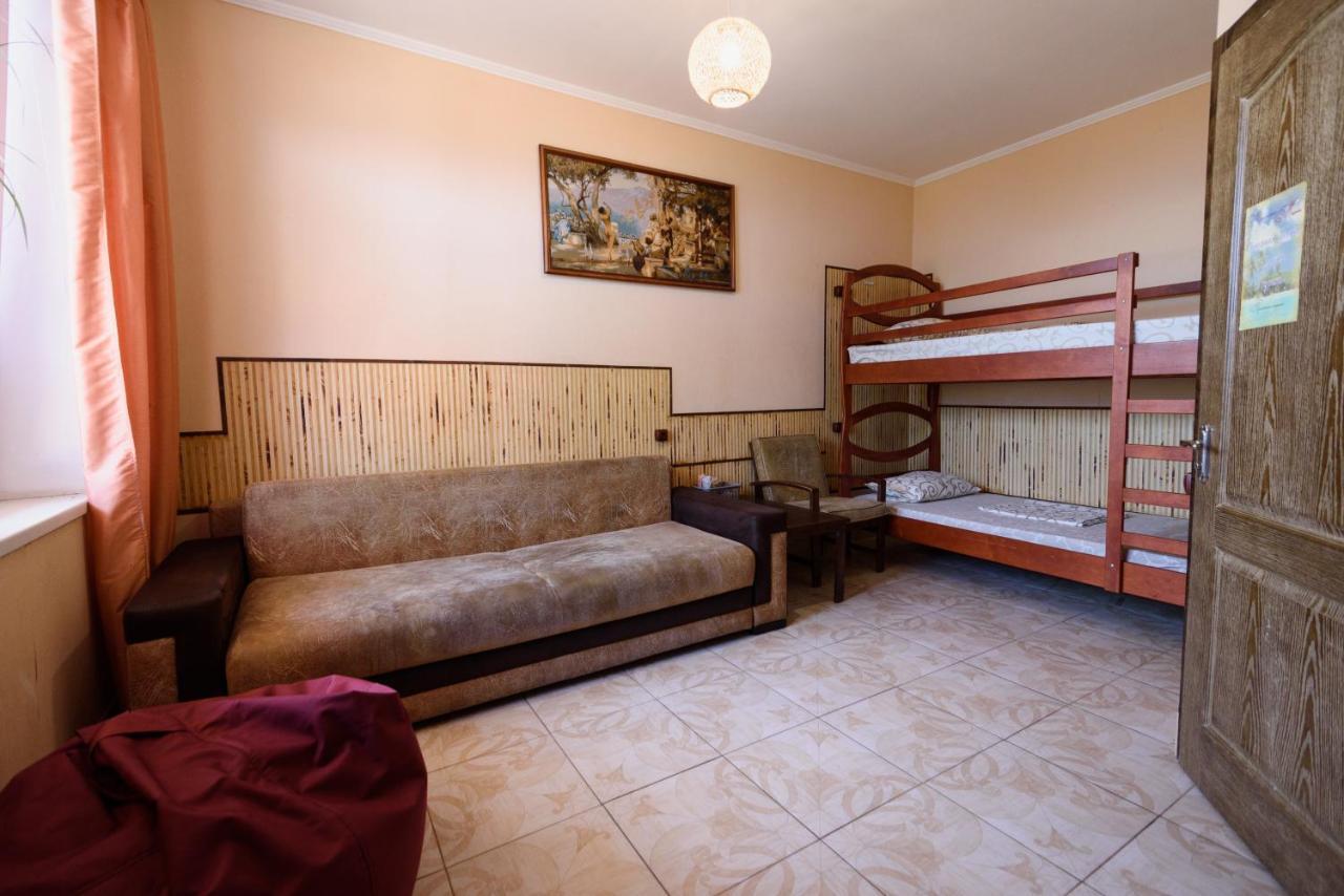 Maiami Hotel Nikopol' Ngoại thất bức ảnh