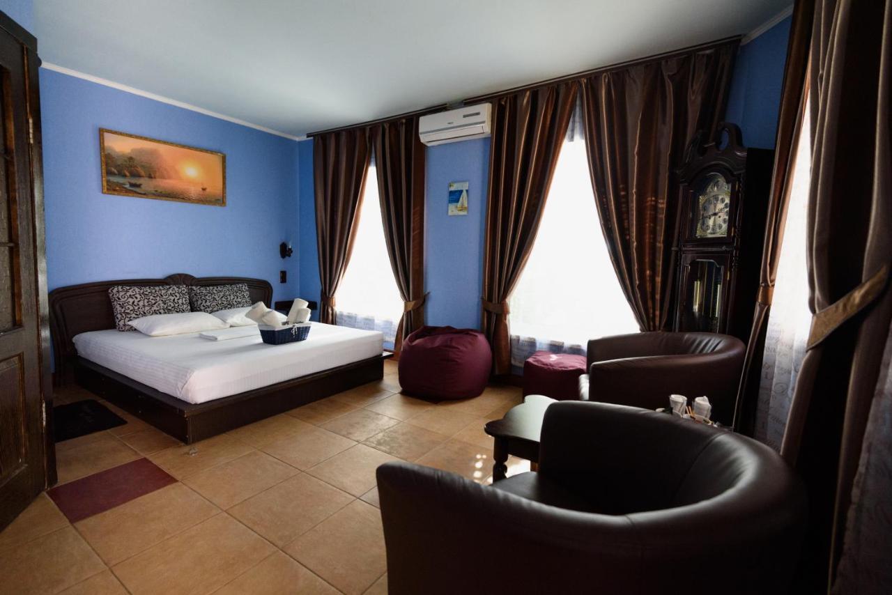 Maiami Hotel Nikopol' Ngoại thất bức ảnh