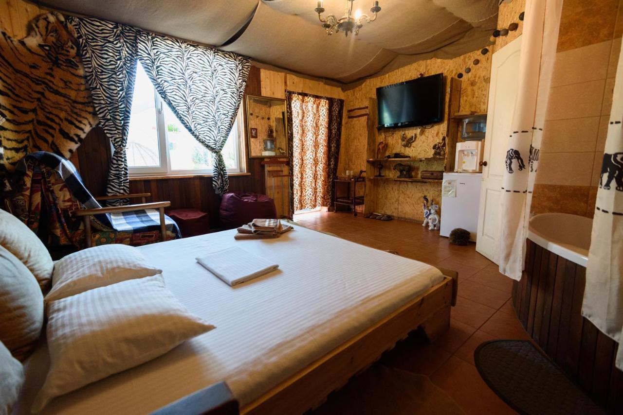 Maiami Hotel Nikopol' Ngoại thất bức ảnh