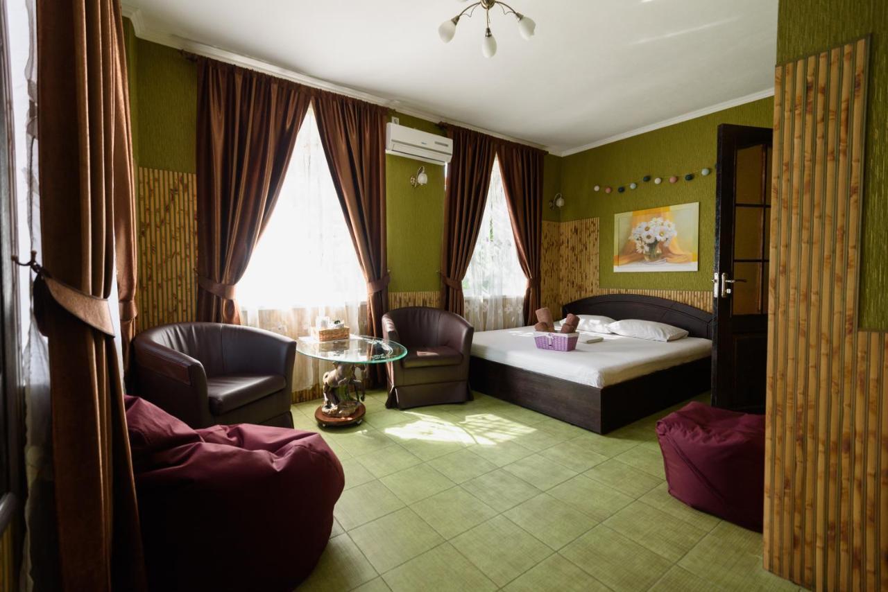 Maiami Hotel Nikopol' Ngoại thất bức ảnh
